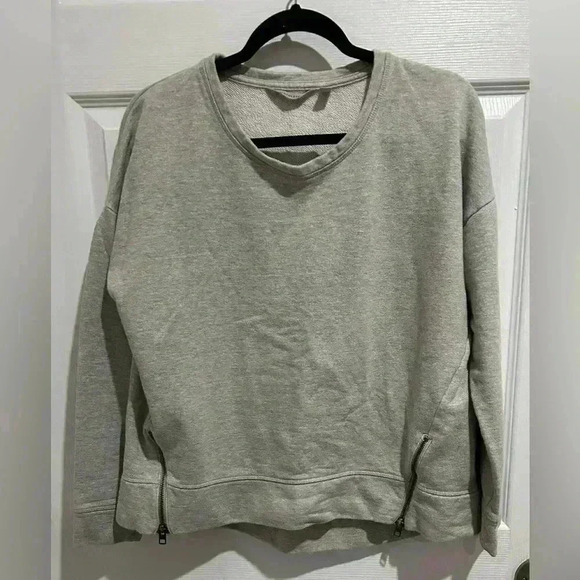 Athleta Tops - Athleta Cotton Blend Crewneck Sweatshirt Womens Medium